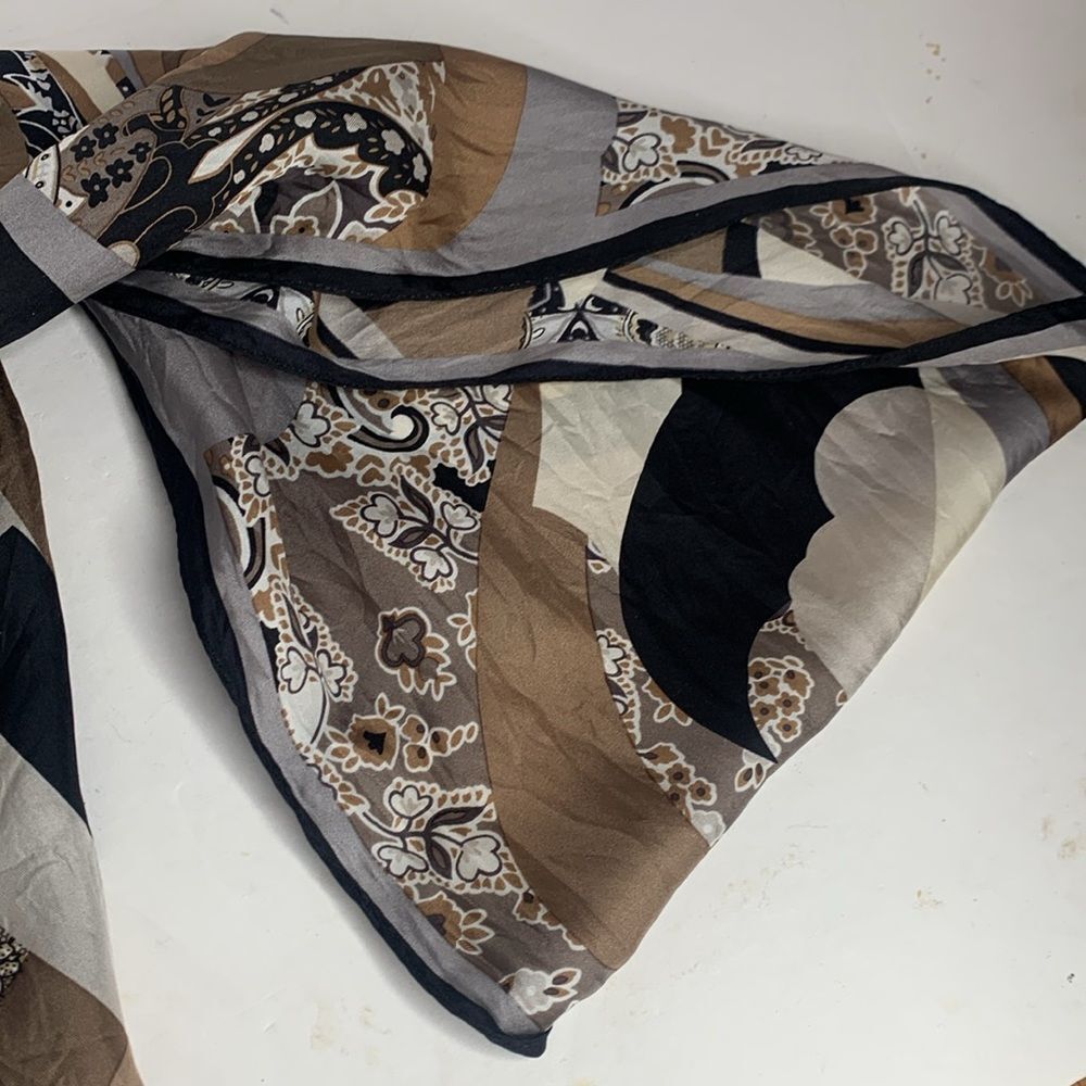 Oscar de la Renta black/brown paisley floral print silk scarf - Picture 8 of 9